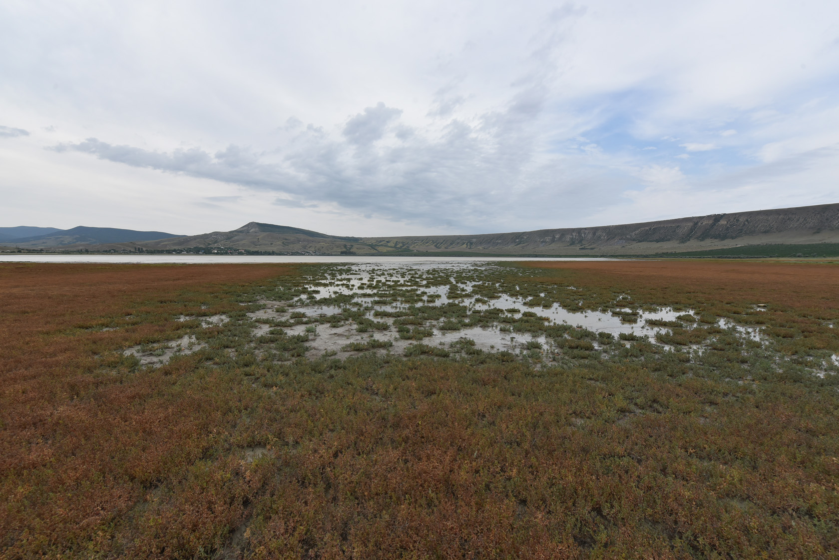 Озеро Бараколь, image of landscape/habitat.
