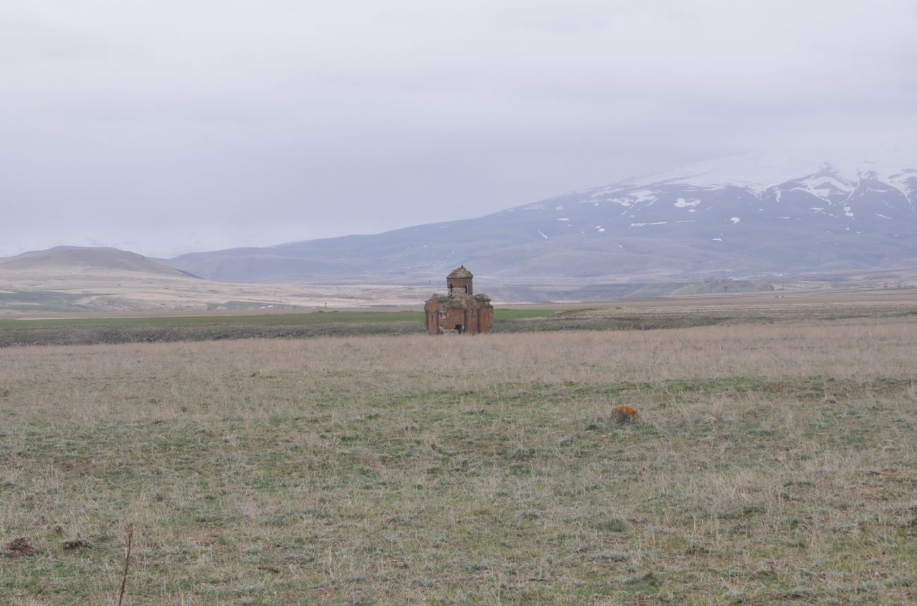 Окрестности храма Тайлар, image of landscape/habitat.