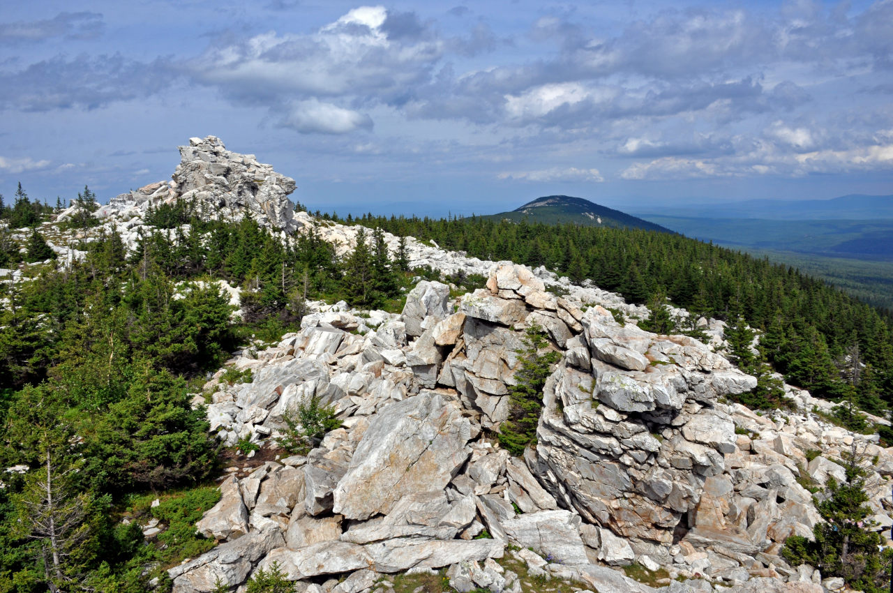 Хребет Зюраткуль, изображение ландшафта.