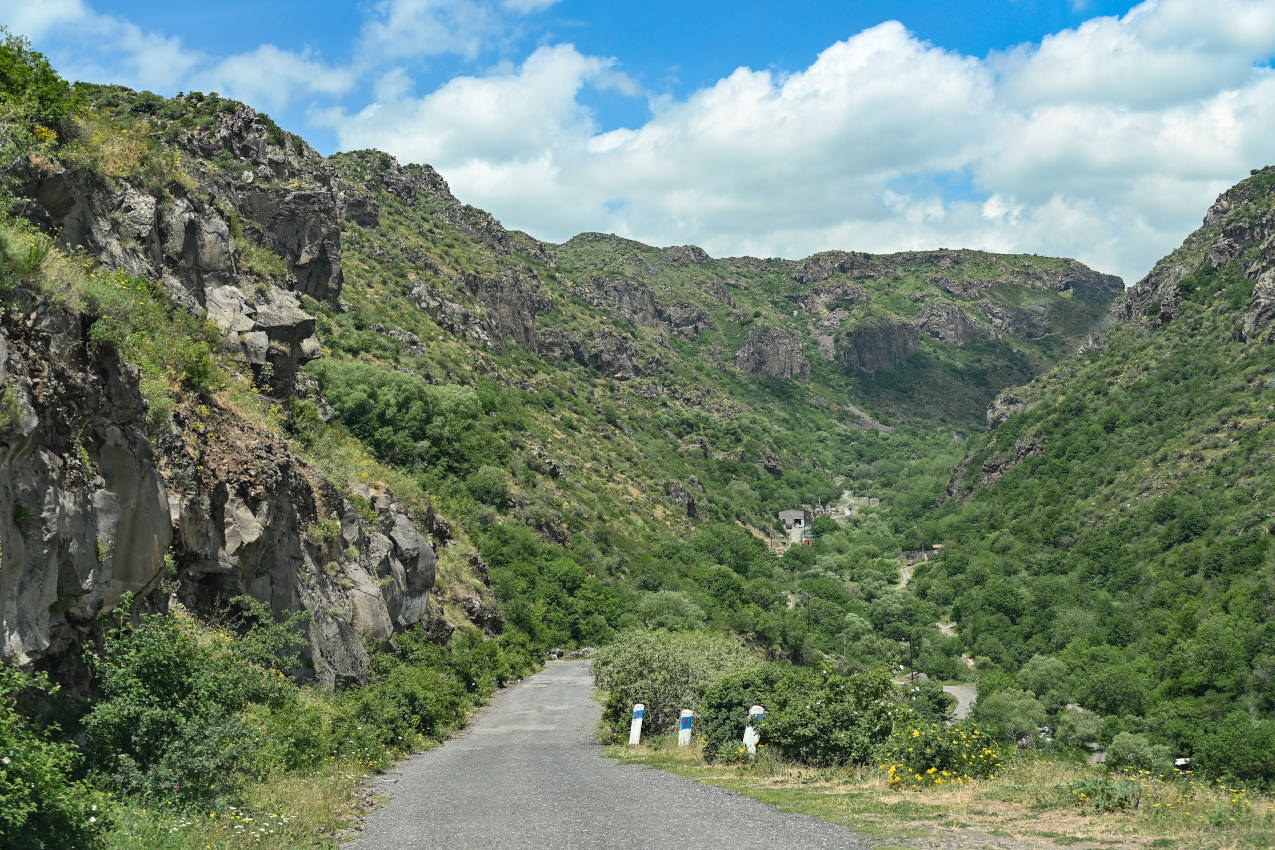 Окрестности села Тегер, image of landscape/habitat.