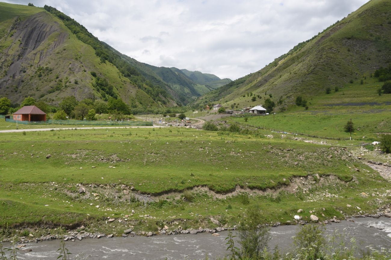 Нижнее течение Цесиахк, image of landscape/habitat.