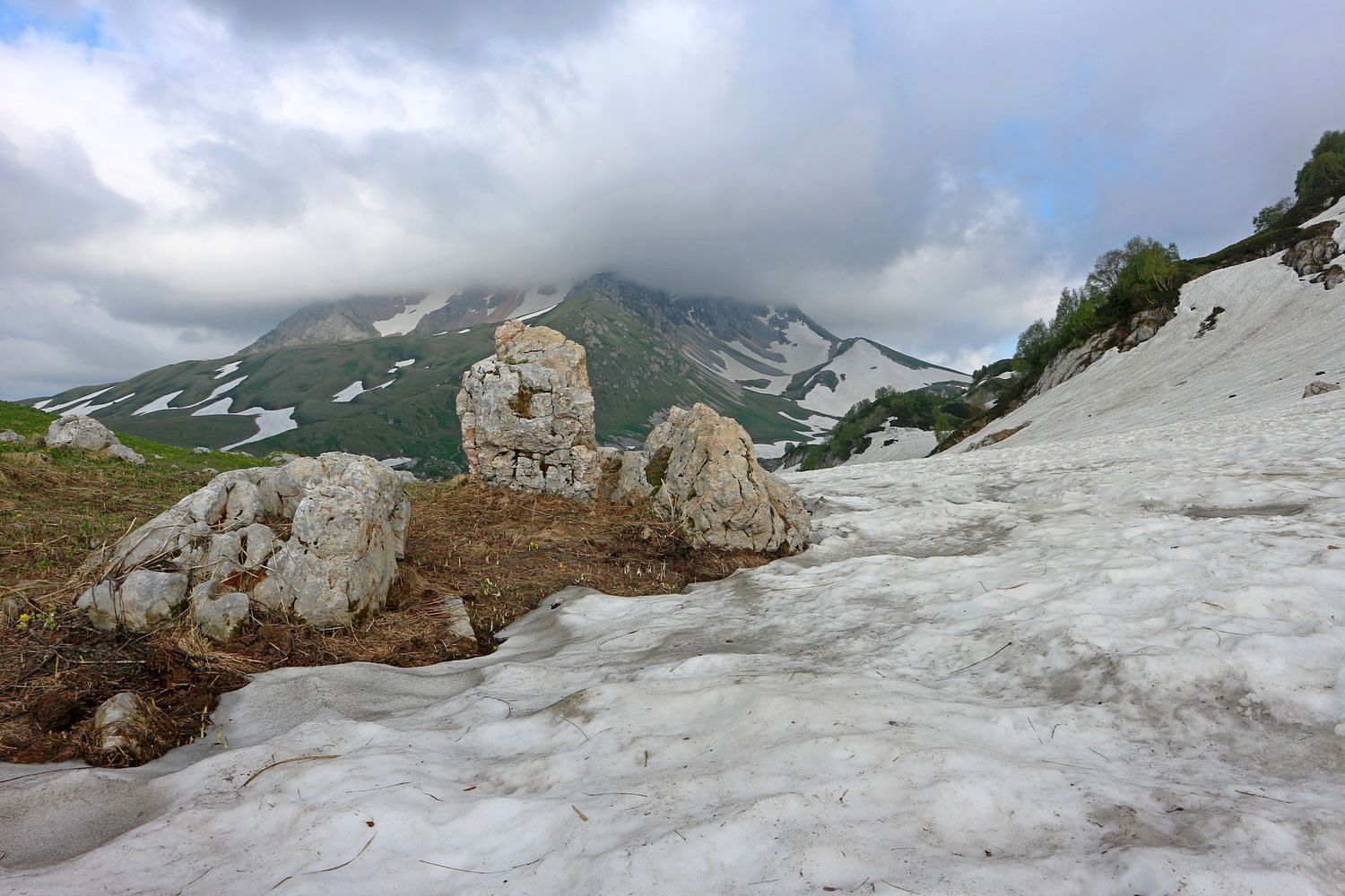 Озеро Псенодах, image of landscape/habitat.