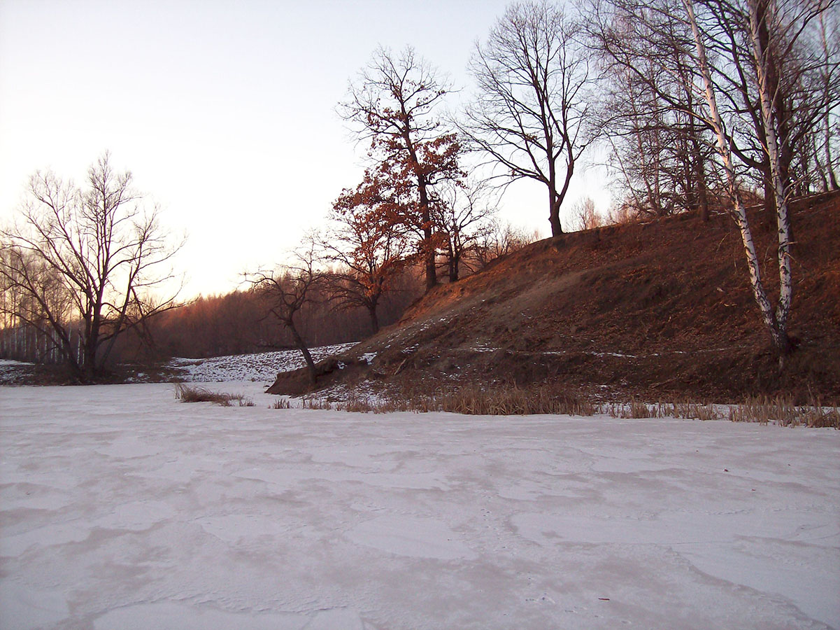 Чёрное озеро, image of landscape/habitat.