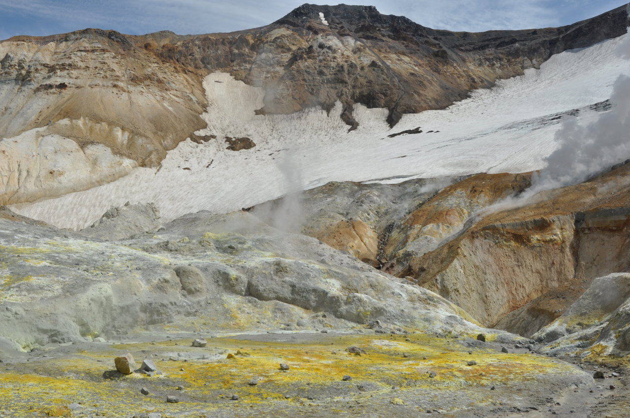 Вулкан Мутновский, image of landscape/habitat.