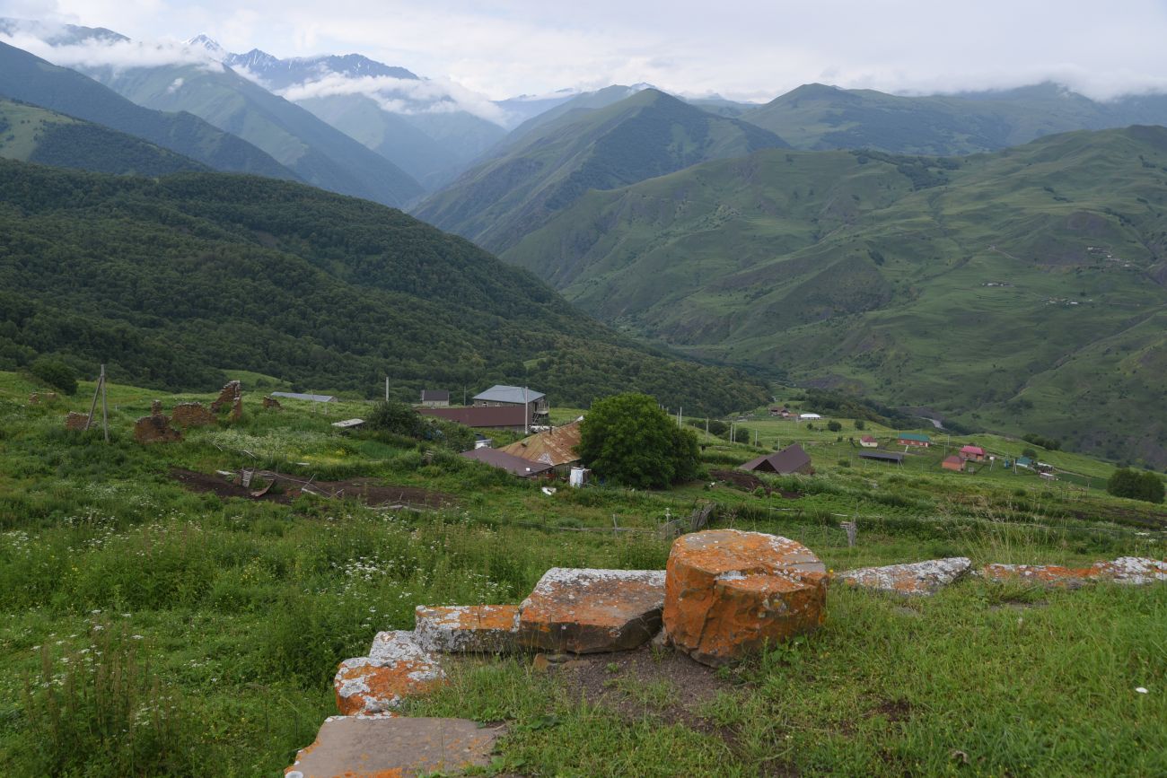 Хакмадой, image of landscape/habitat.