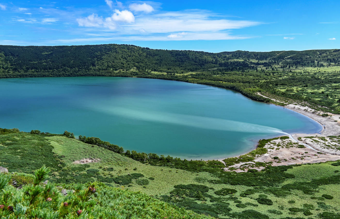 Озеро Горячее, изображение ландшафта.