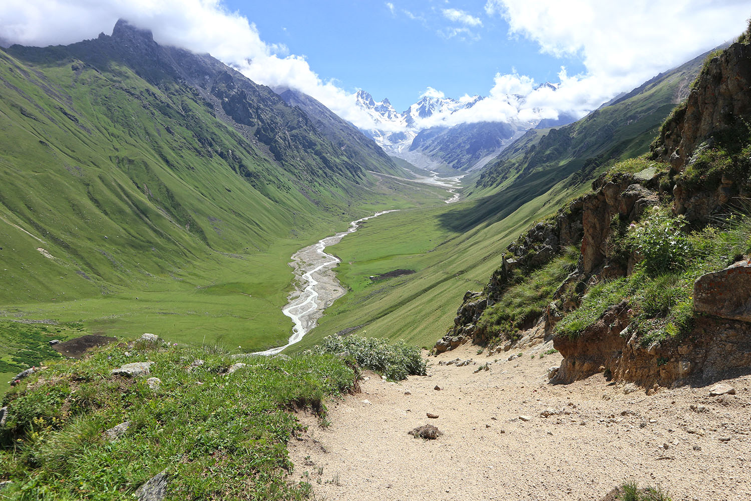 Эркедыген, image of landscape/habitat.