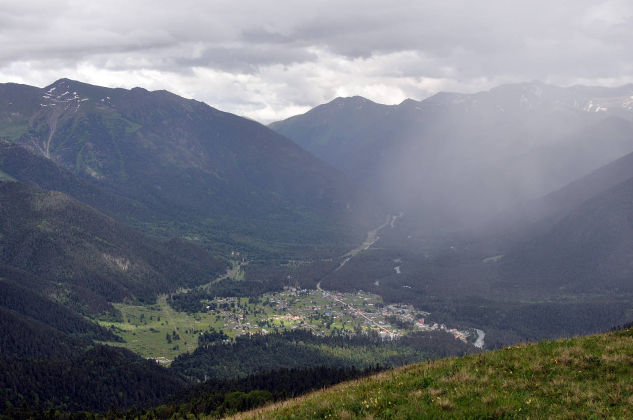 Хребет Абишира-Ахуба, image of landscape/habitat.