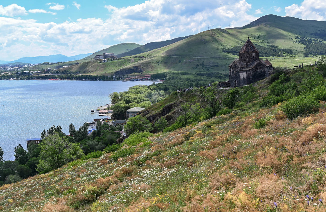 Севанаванк, image of landscape/habitat.