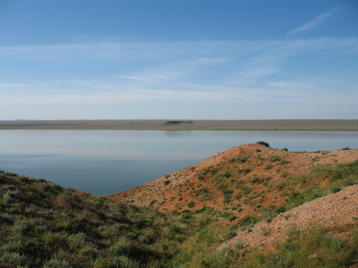 Озеро Кызылколь, изображение ландшафта.