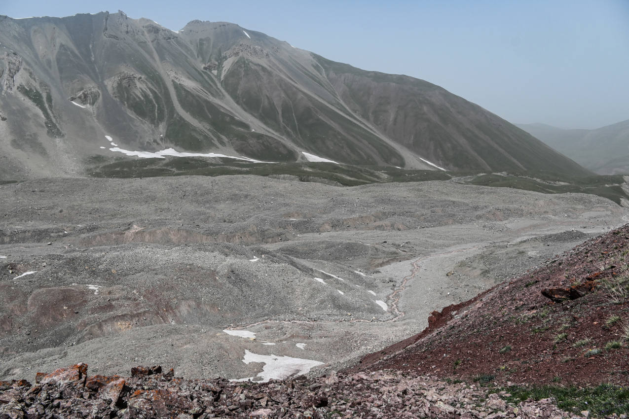 Гребень пика Петровского, image of landscape/habitat.