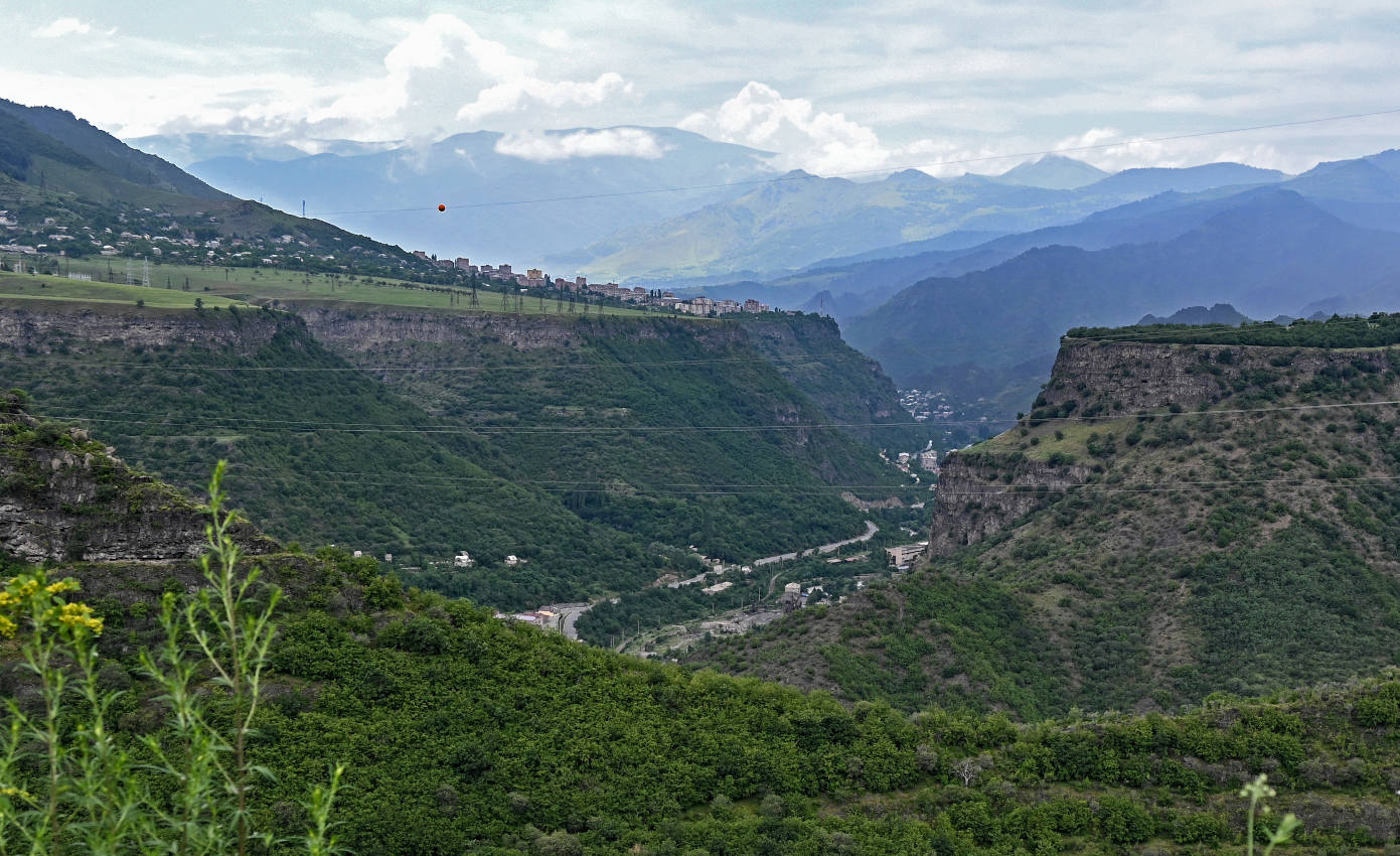 Санаин, image of landscape/habitat.