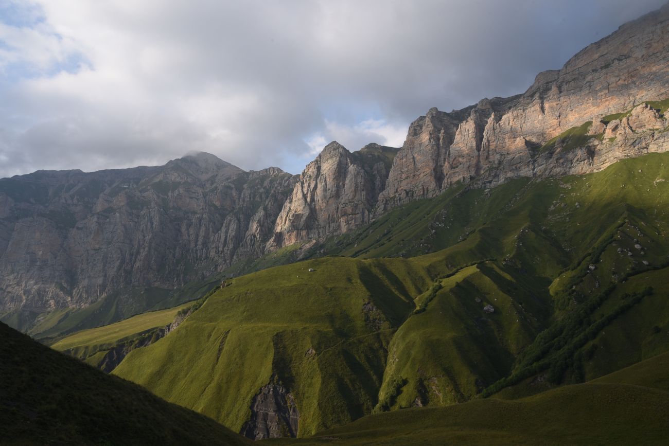 Гора Годобери, изображение ландшафта.
