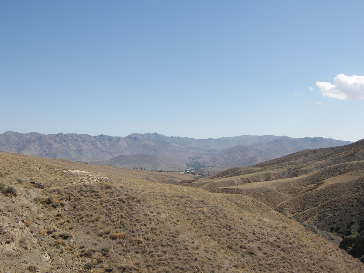 Зуванд, image of landscape/habitat.