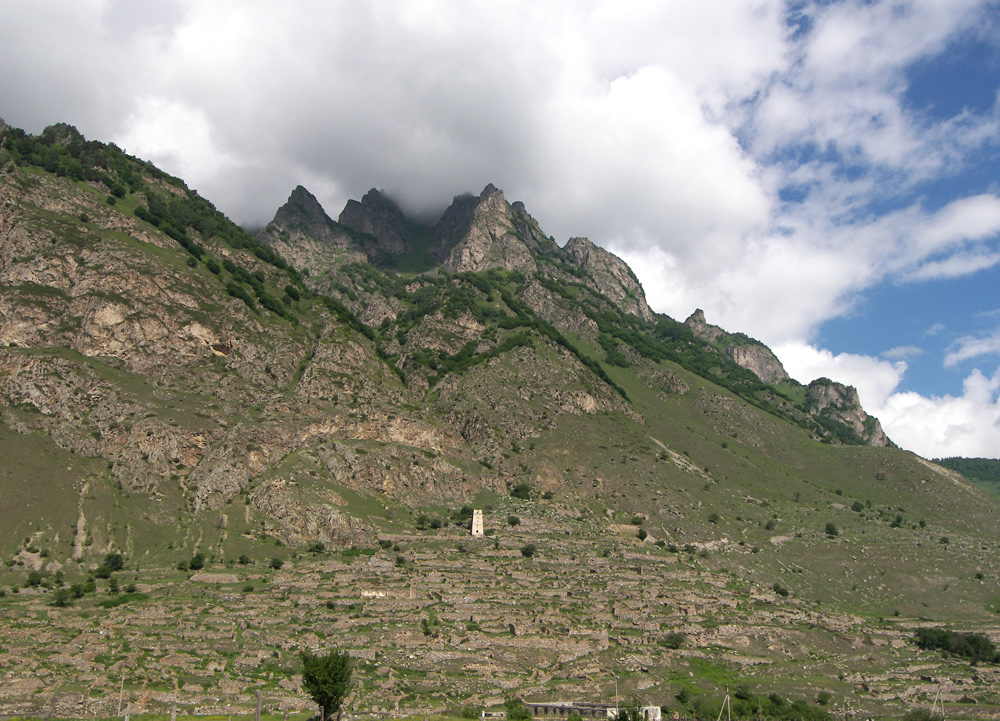 Селение Верхняя Балкария, image of landscape/habitat.