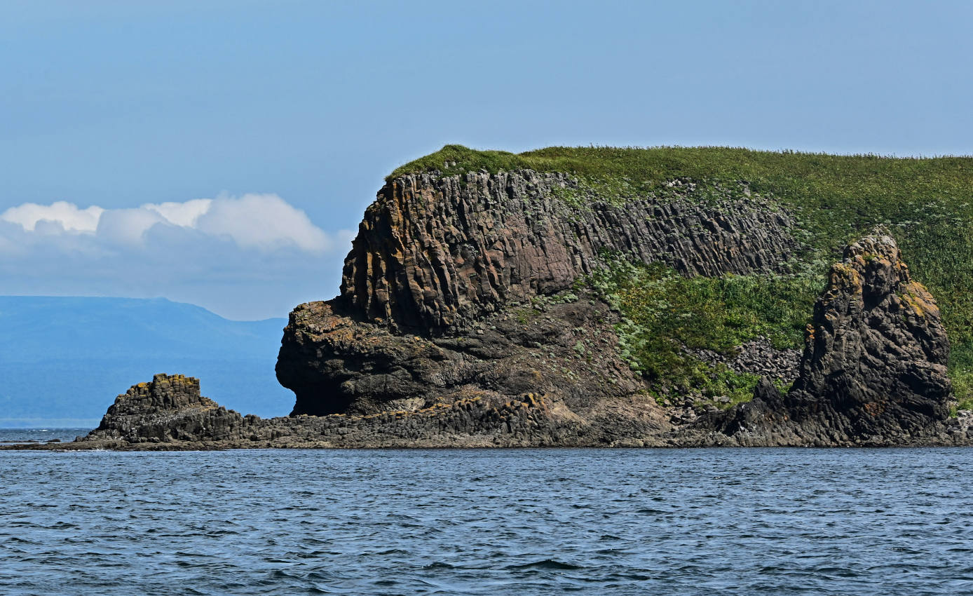 Окрестности мыса Угольный, image of landscape/habitat.