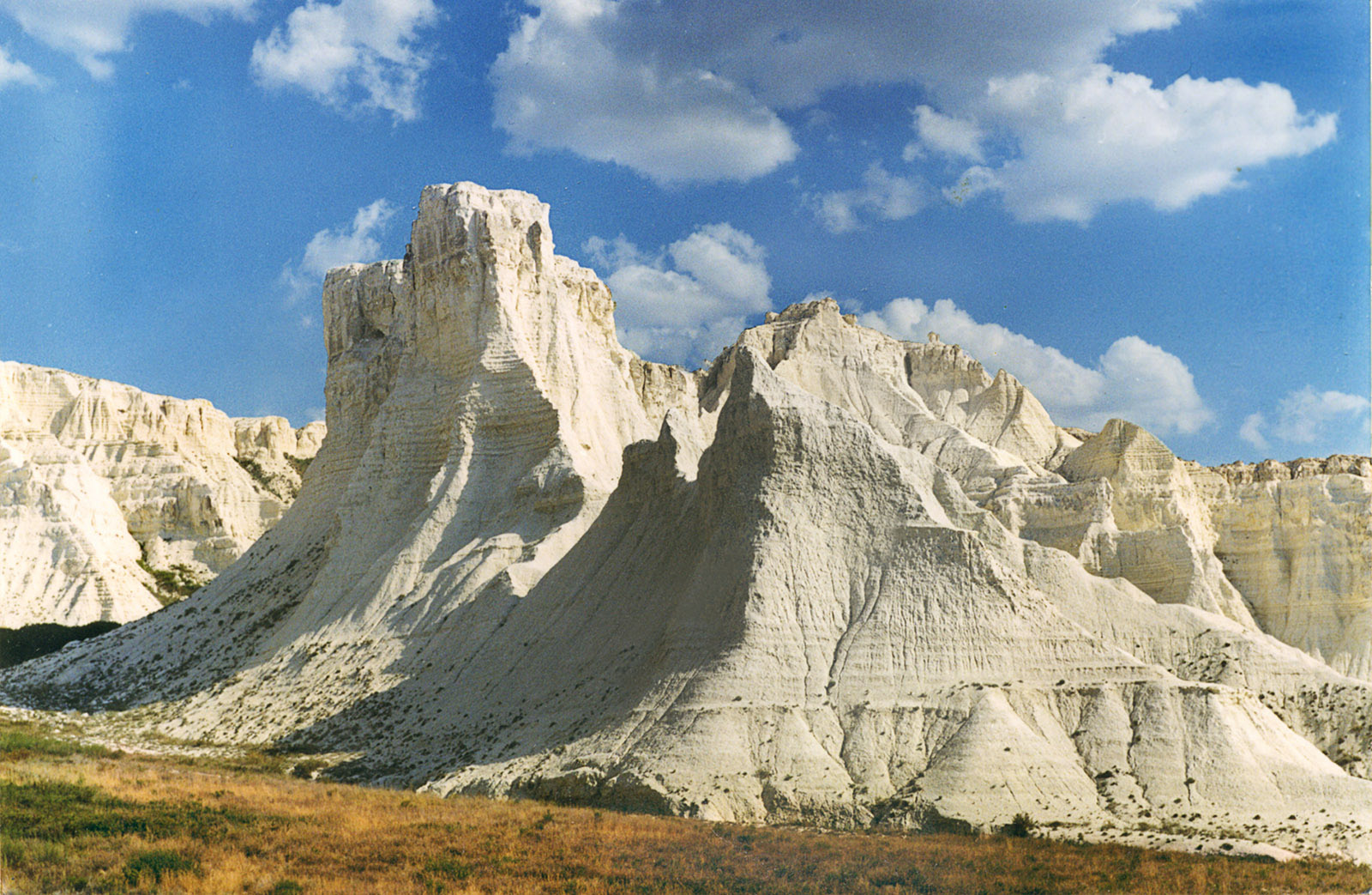 Меловое плато Актолагай, изображение ландшафта.