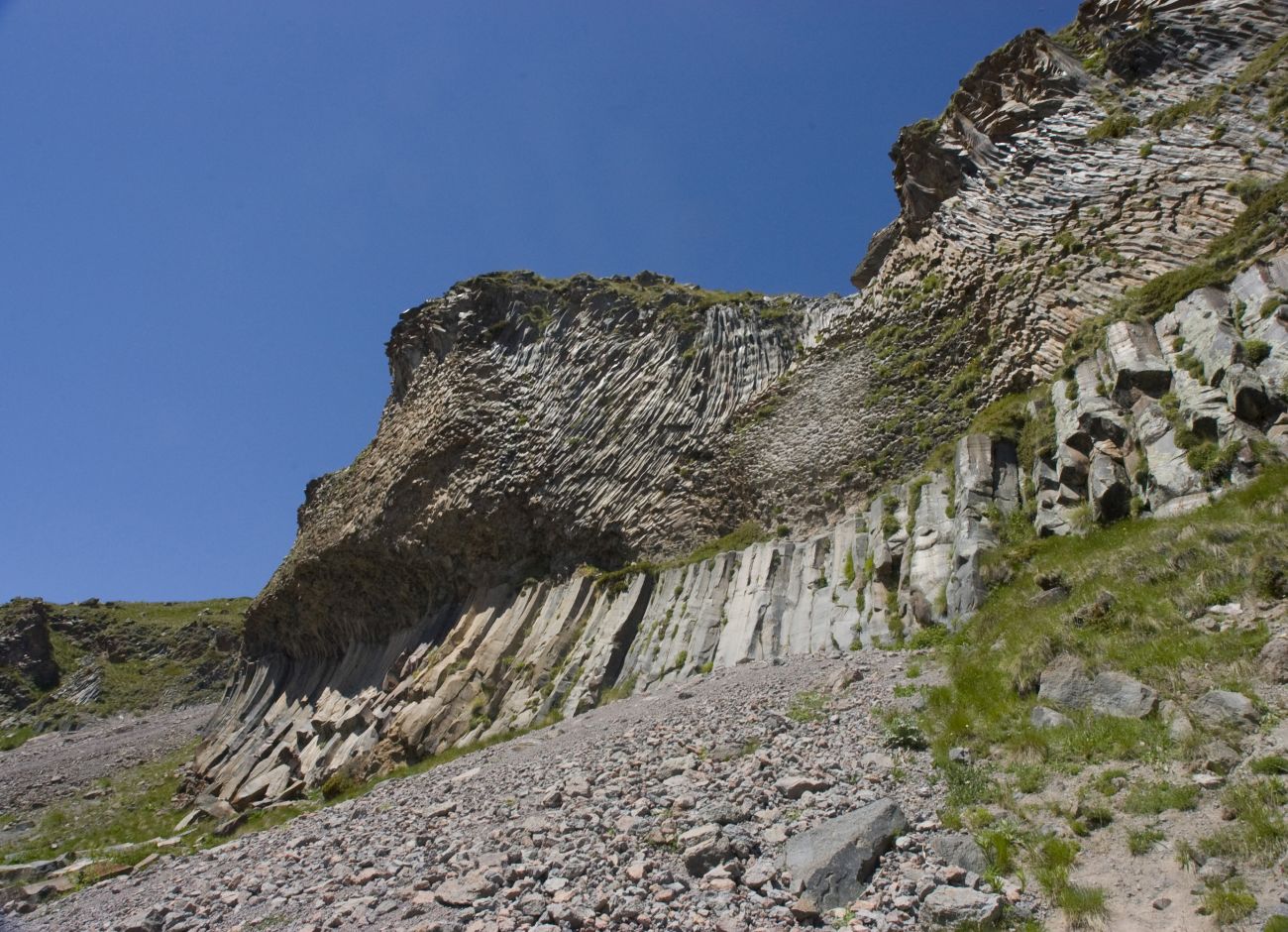 Путь к Терскольской обсерватории, image of landscape/habitat.