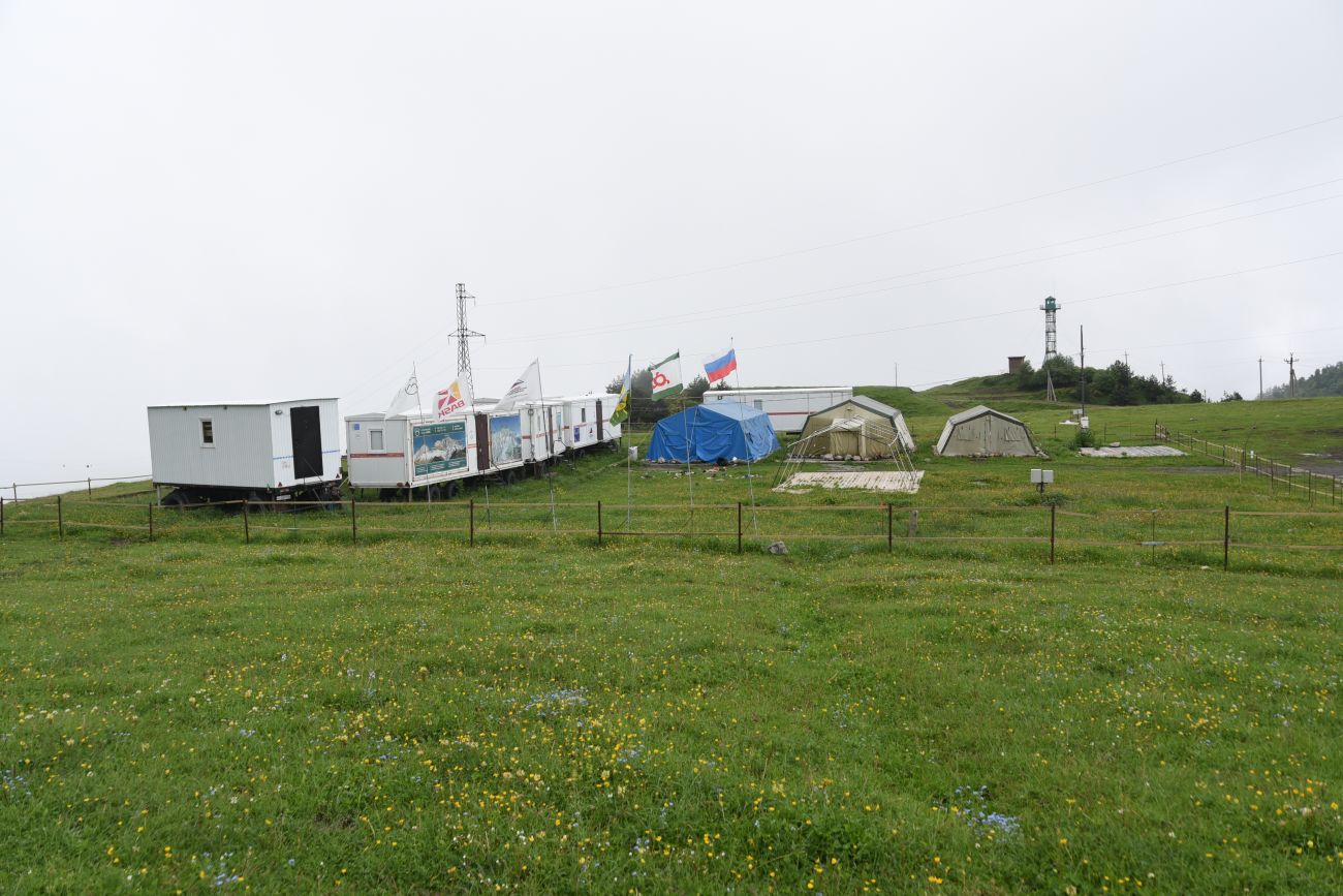 Альплагерь "Кязи" и окрестности, image of landscape/habitat.