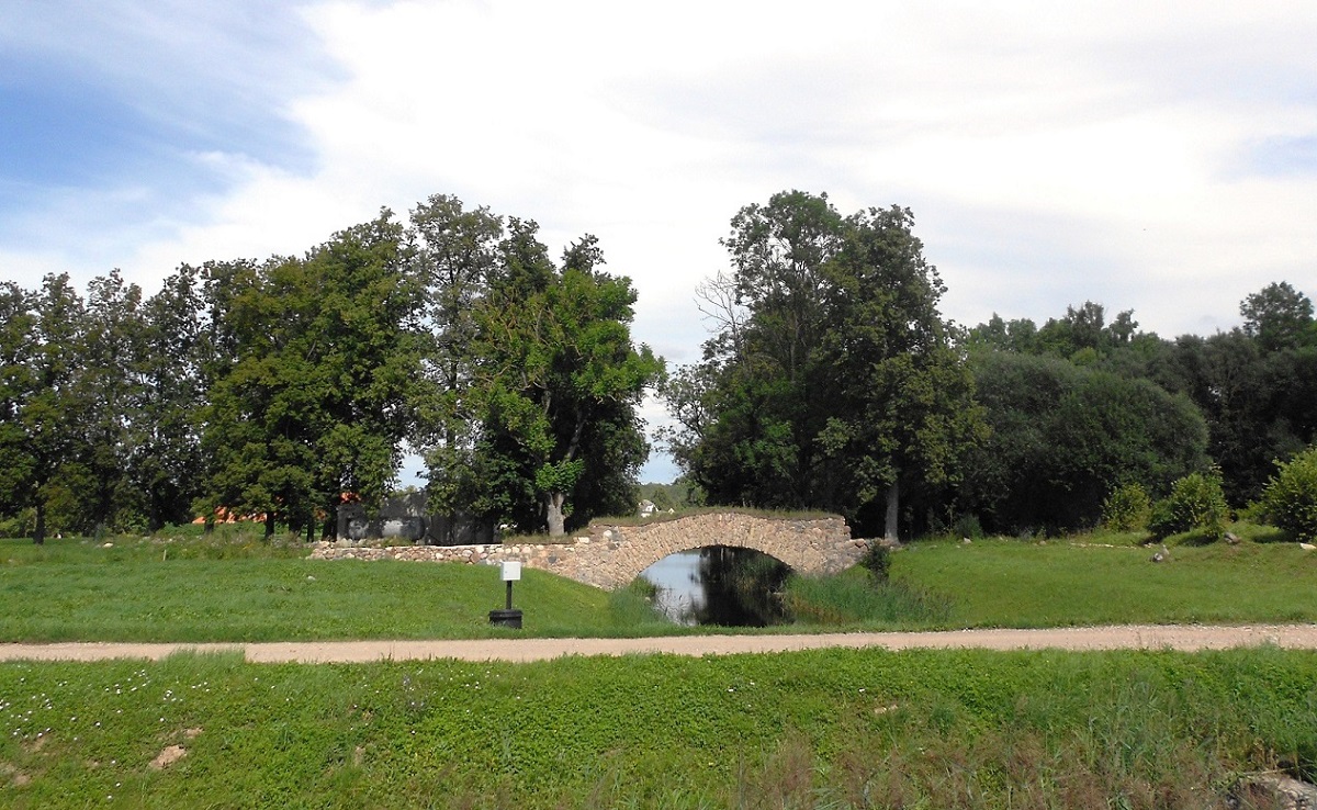 Рундальский дворец Бирона, image of landscape/habitat.