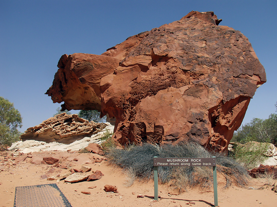 Rainbow Valley, image of landscape/habitat.