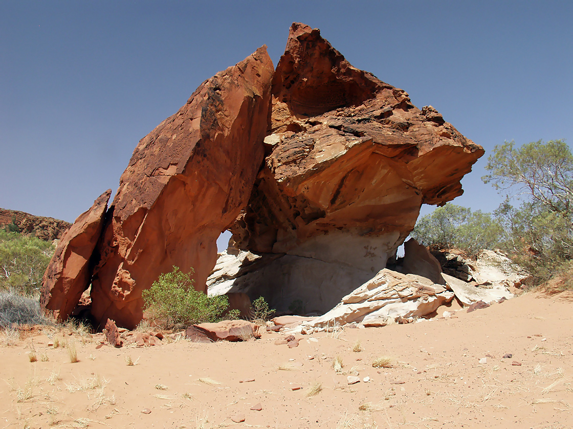 Rainbow Valley, image of landscape/habitat.