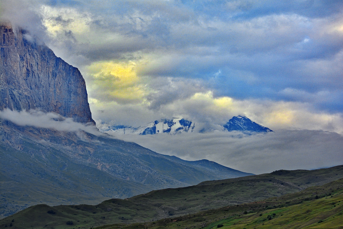 Гора Ерыдаг, изображение ландшафта.