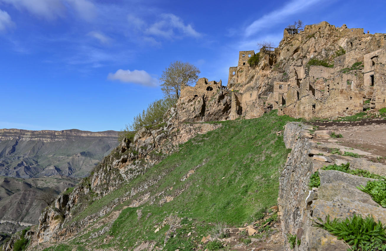 Покинутое село Гамсутль, image of landscape/habitat.