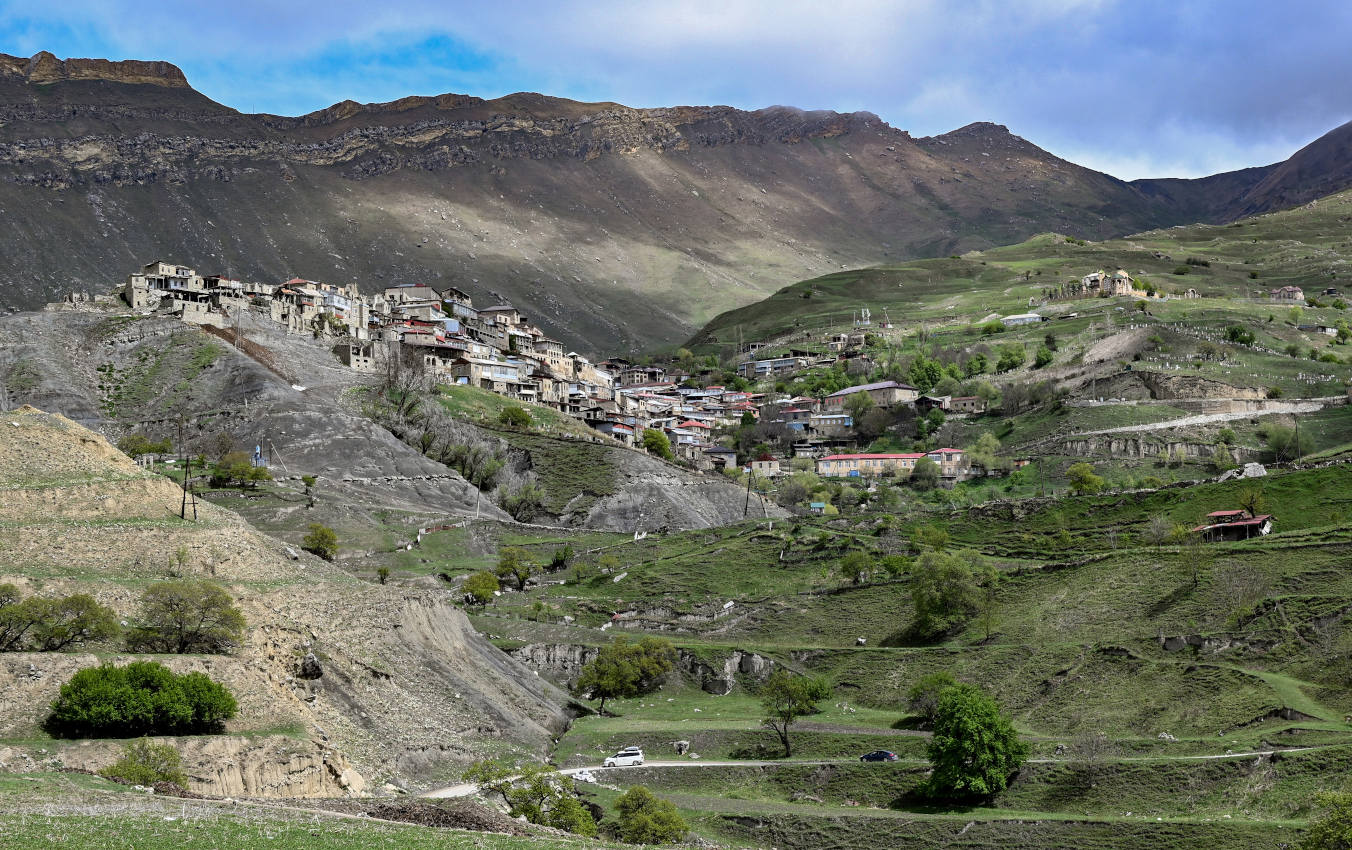 Окрестности села Чох, image of landscape/habitat.