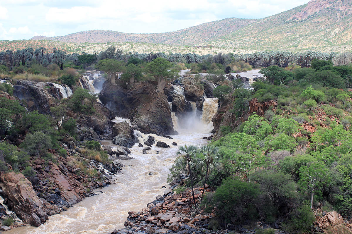 Водопады Эпупа, изображение ландшафта.