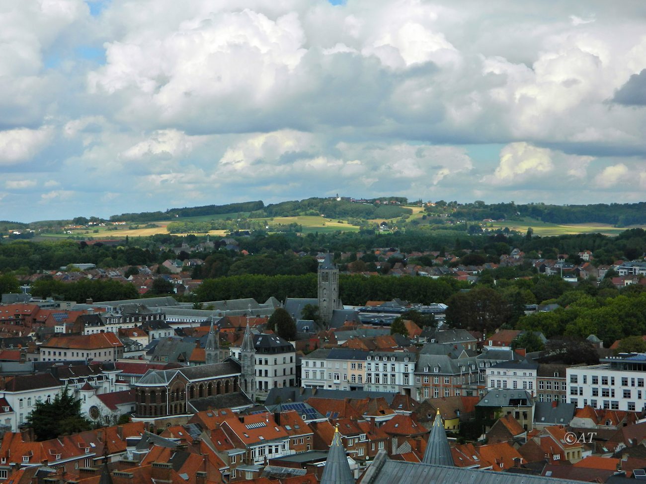 Турне (Tournai), изображение ландшафта.