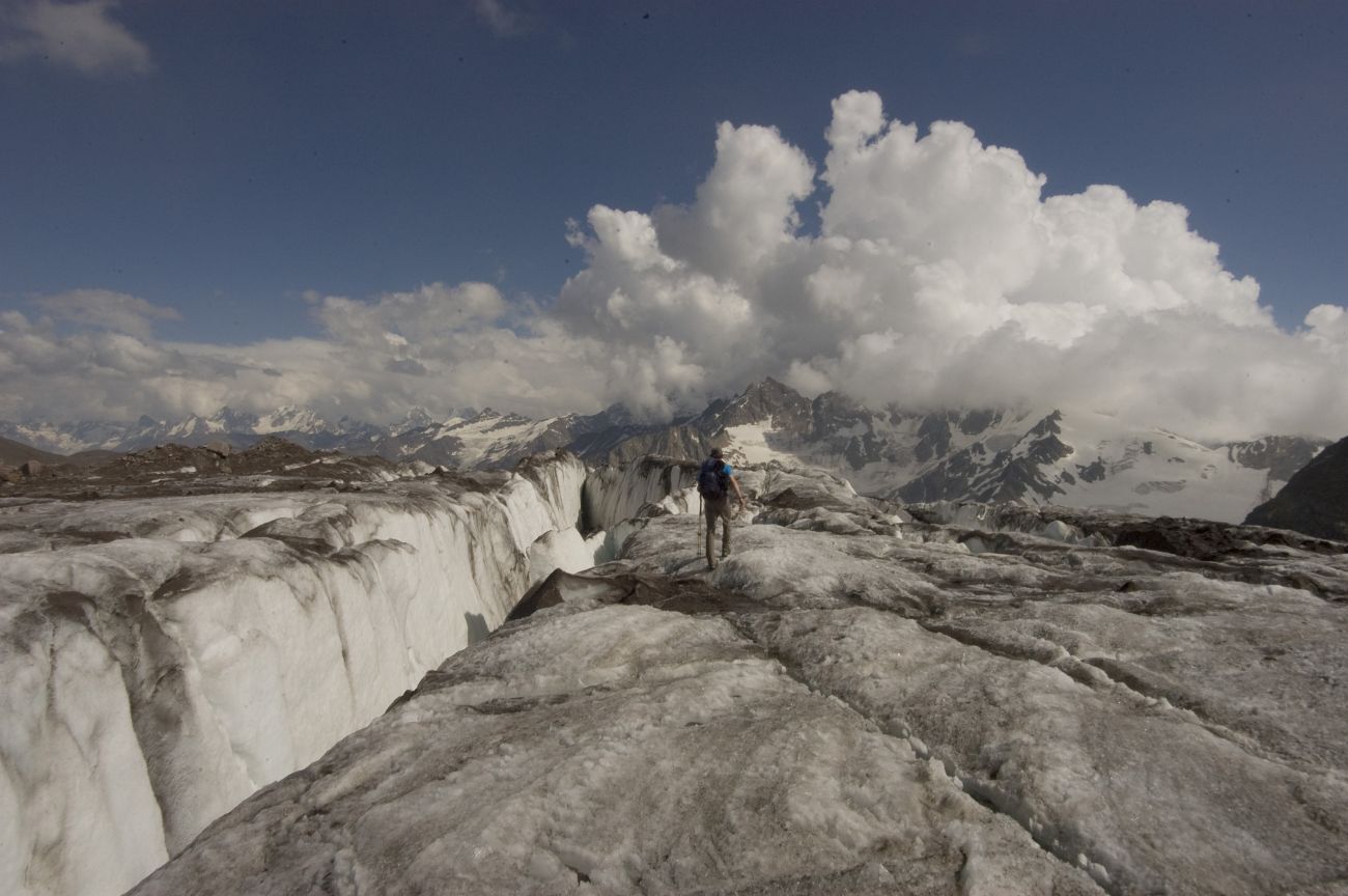 Ледник большой Азау на Кавказе