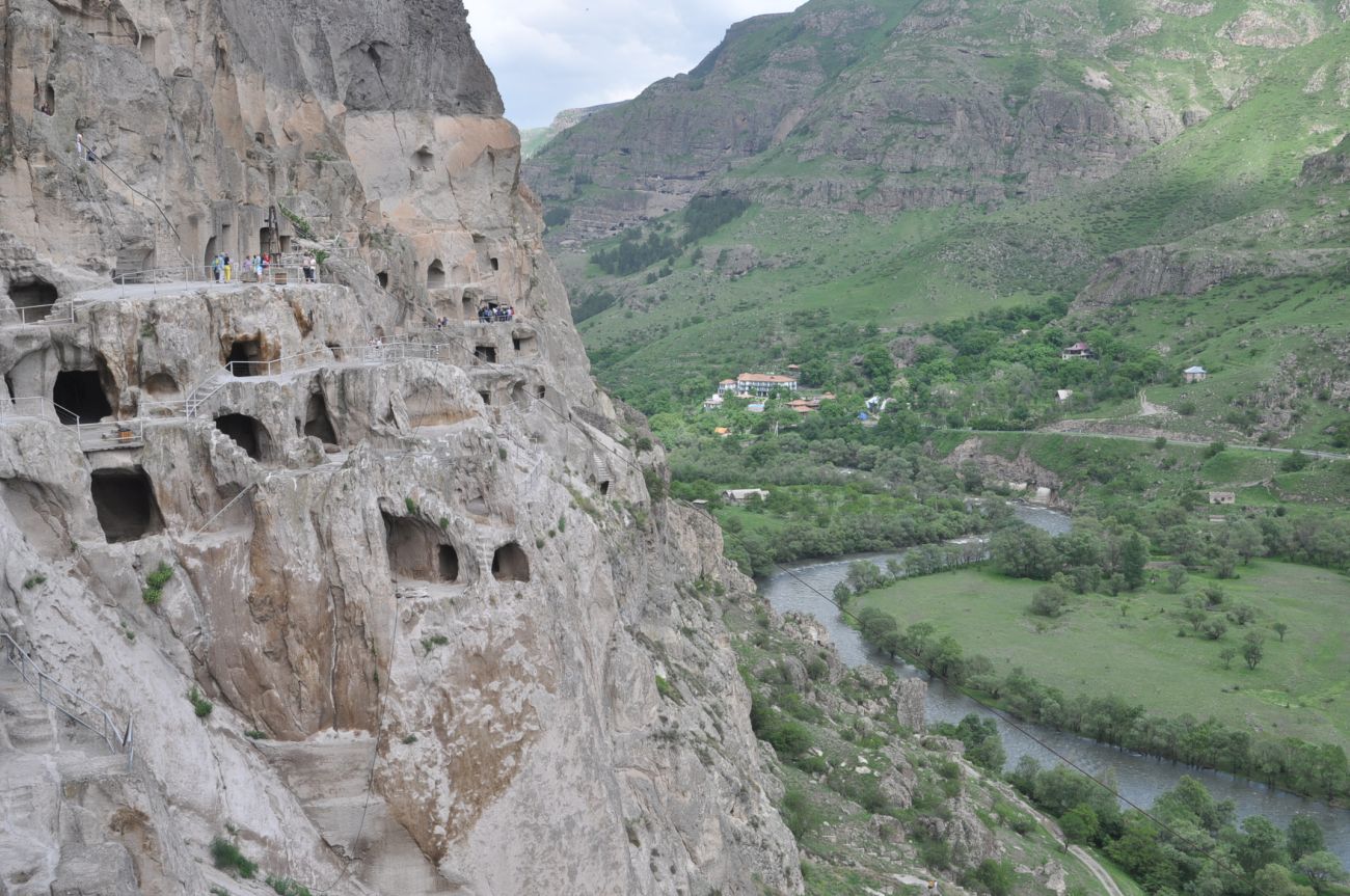 Пещерный монастырь Вардзиа, image of landscape/habitat.