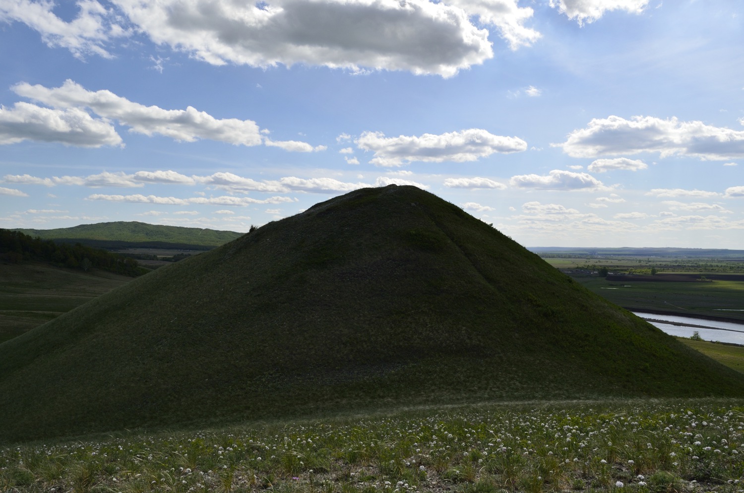 Холмы у деревни Михайловка, image of landscape/habitat.