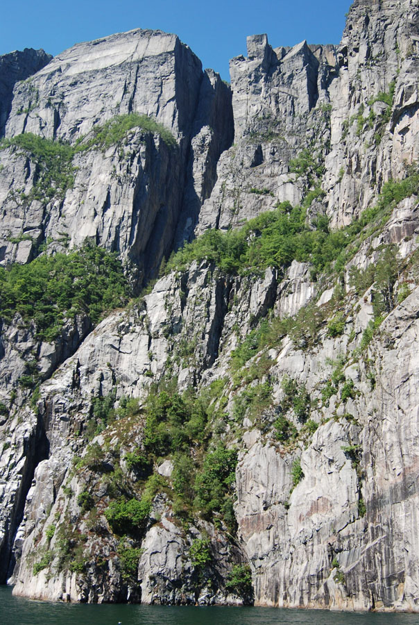 Прекестулен, image of landscape/habitat.