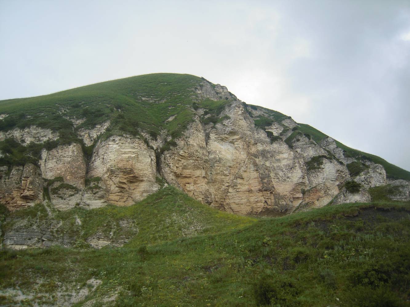 Отроги Джинальского хребта, image of landscape/habitat.