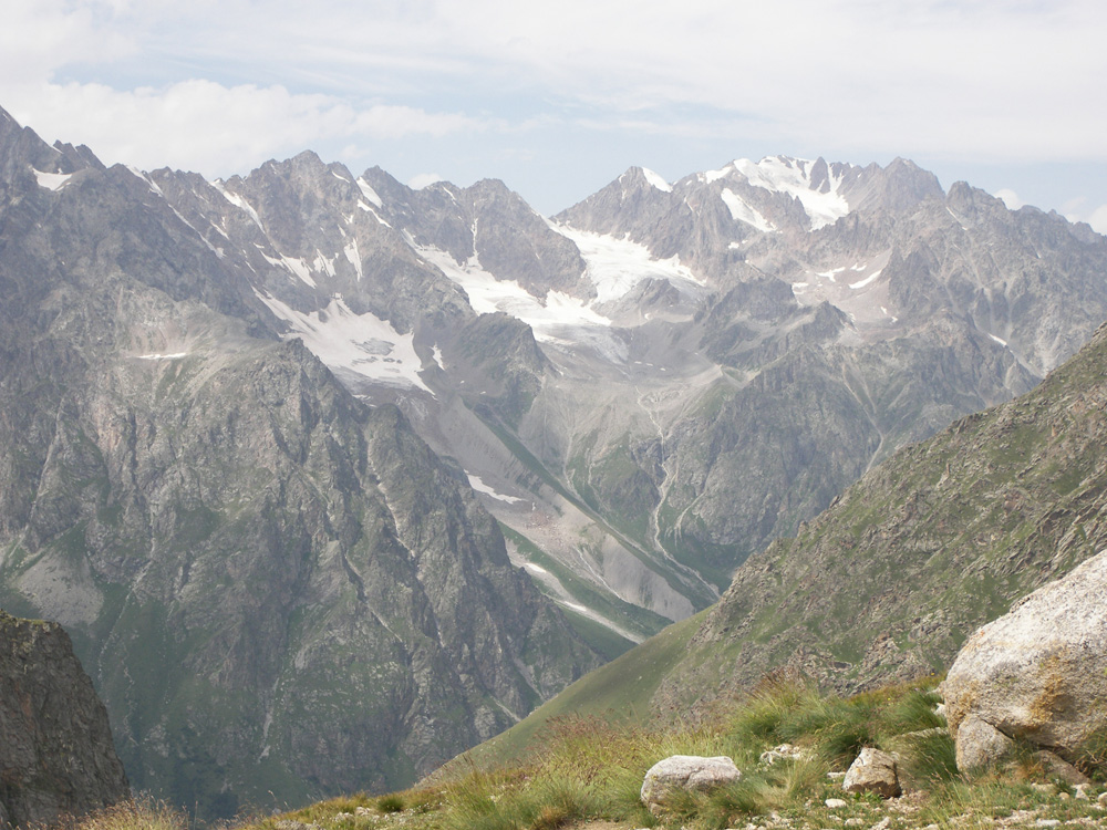 Долина Адыр-Су, image of landscape/habitat.