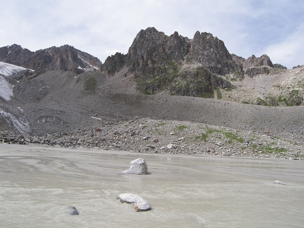 Долина Адыр-Су, image of landscape/habitat.