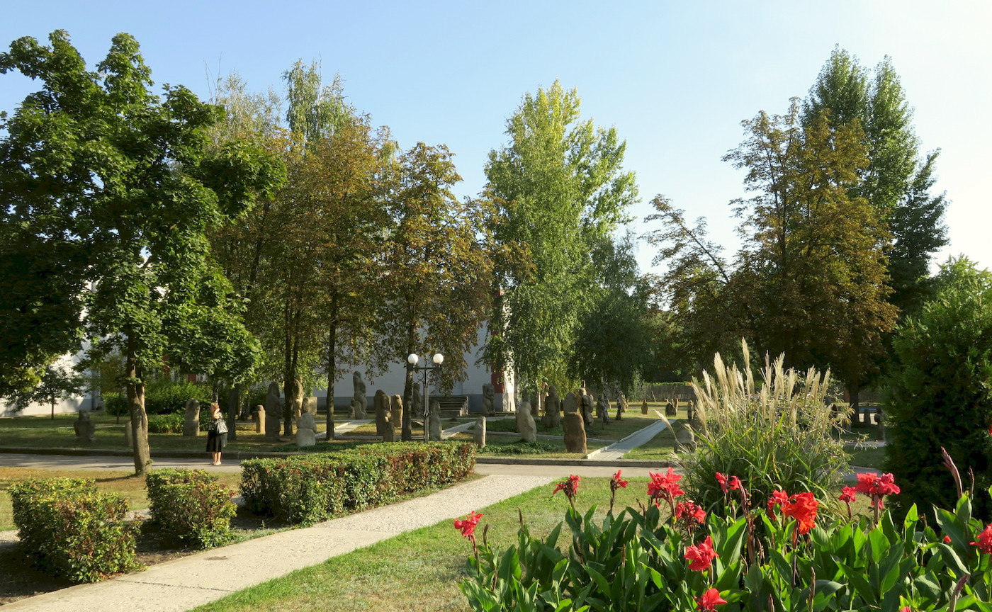 Луганск, image of landscape/habitat.