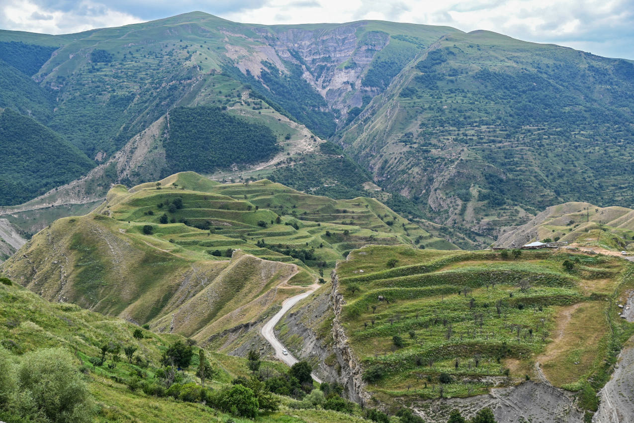 Окрестности села Чох, image of landscape/habitat.