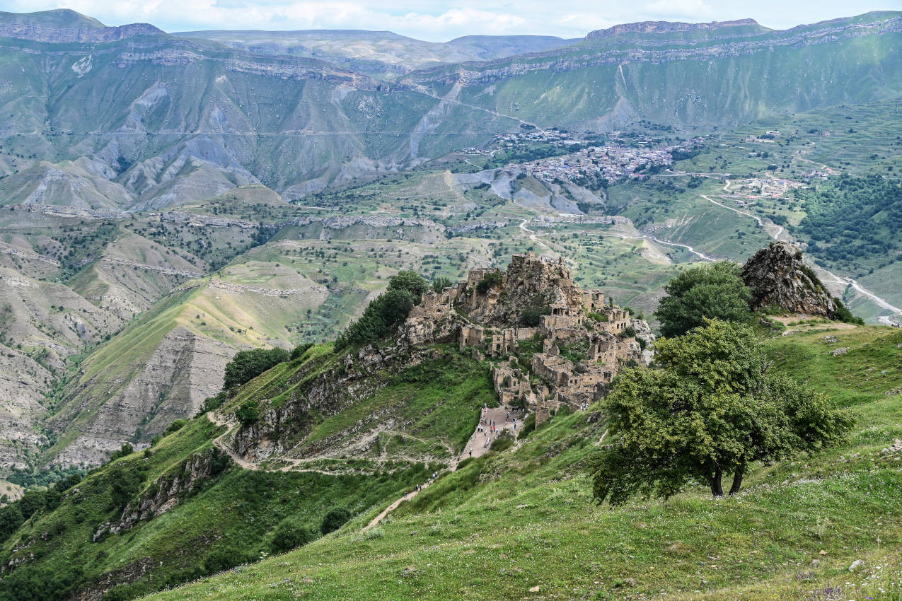 Покинутое село Гамсутль, изображение ландшафта.