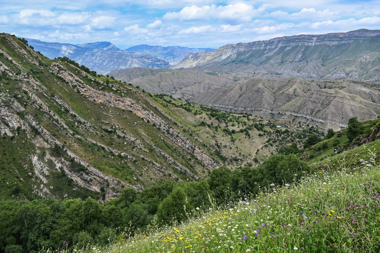 Покинутое село Гамсутль, изображение ландшафта.