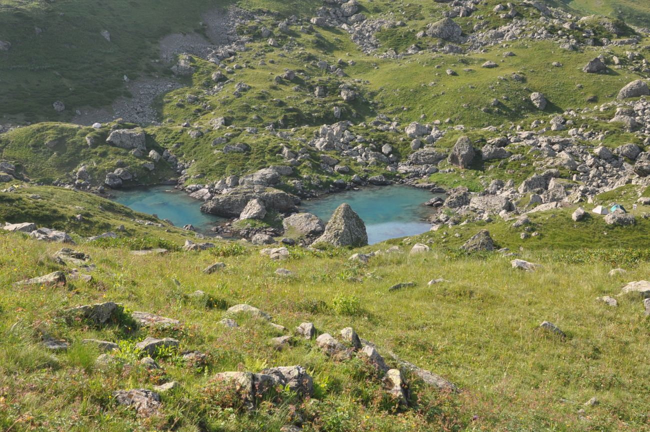 Голубое Абуделаури и окрестности, изображение ландшафта.